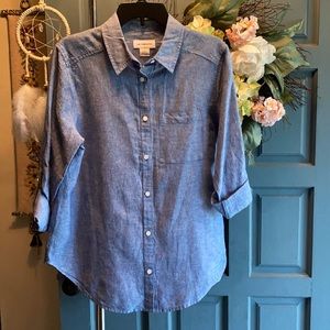 Liz Claiborne linen blouse. Classic demon style